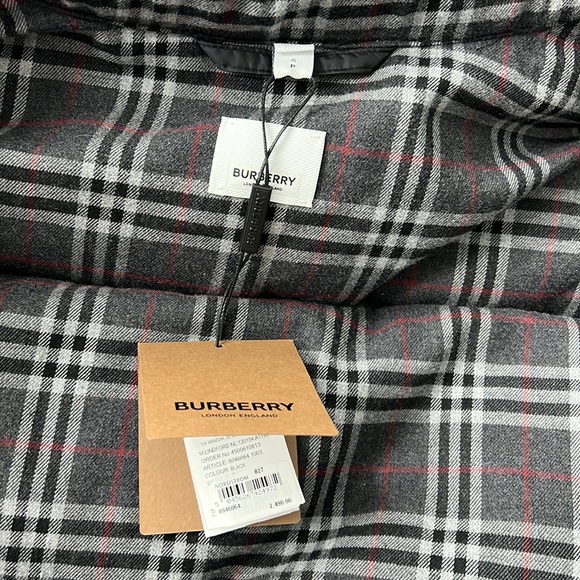 Burberry mens winter jacket with tag. Says small however fits big like medium - Picture 2 of 5